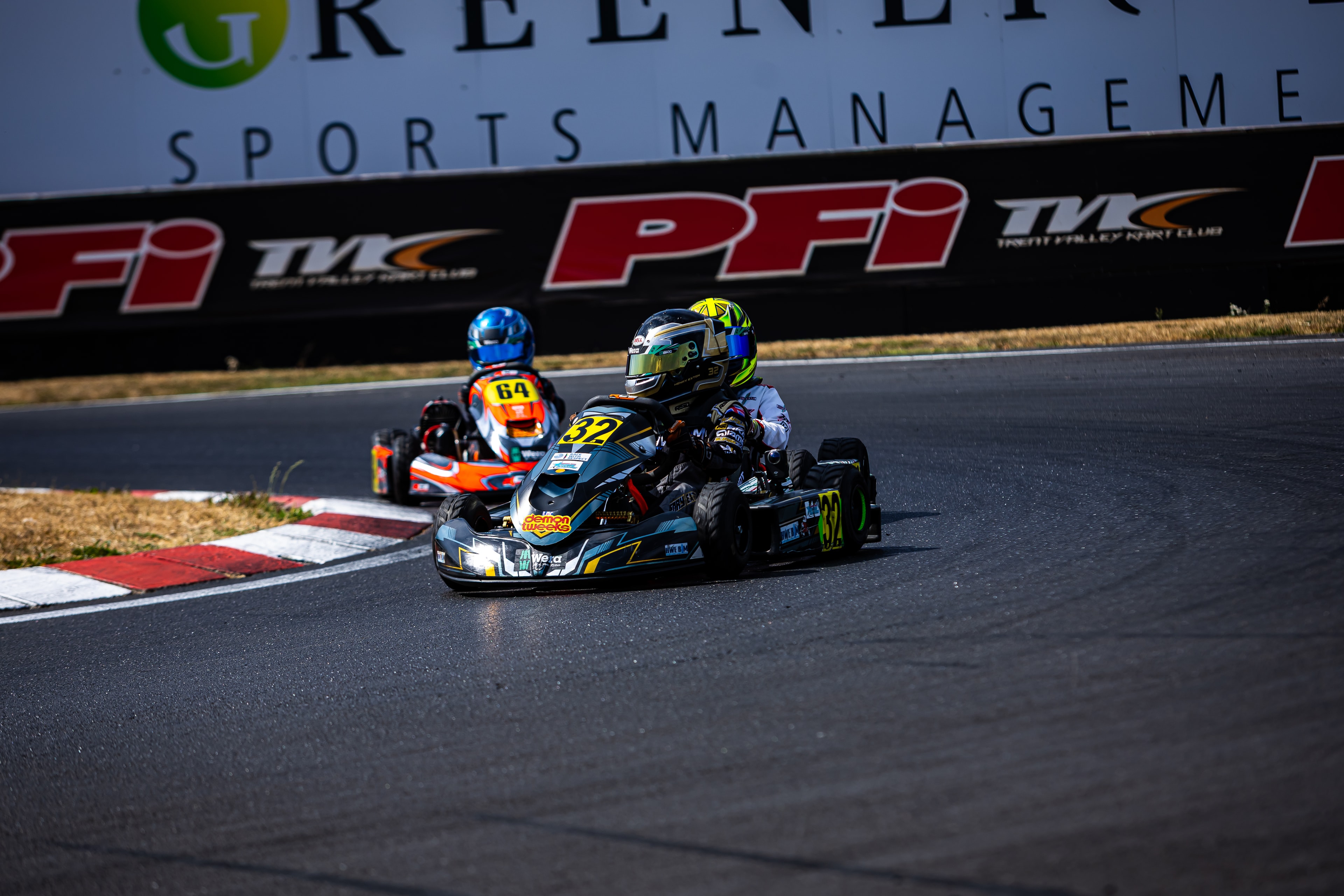 Henry Exton kart number 32 leading at Paul Fletcher International